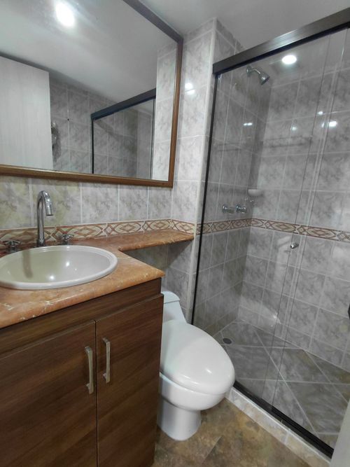 Apartamento de 3 alcobas en arriendo en El Diamante No. 2, Medellín, 83 m² · foto 14 de 24