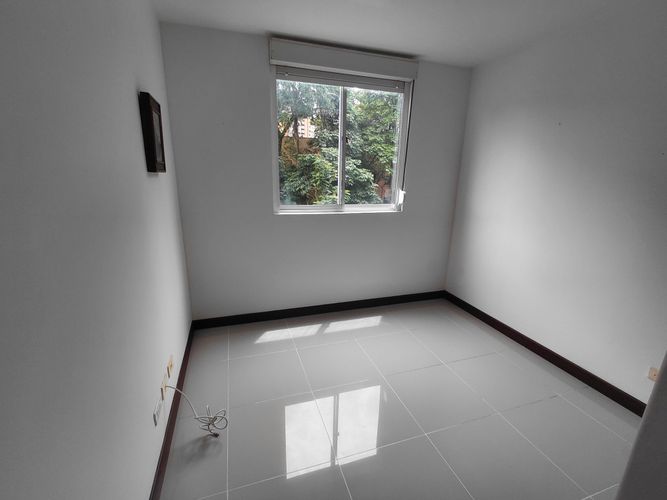 Apartamento de 3 alcobas en arriendo en El Diamante No. 2, Medellín, 83 m² · foto 15 de 24