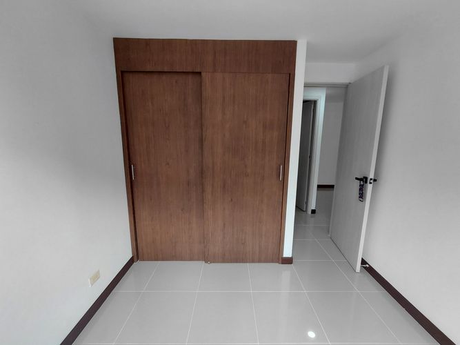 Apartamento de 3 alcobas en arriendo en El Diamante No. 2, Medellín, 83 m² · foto 16 de 24