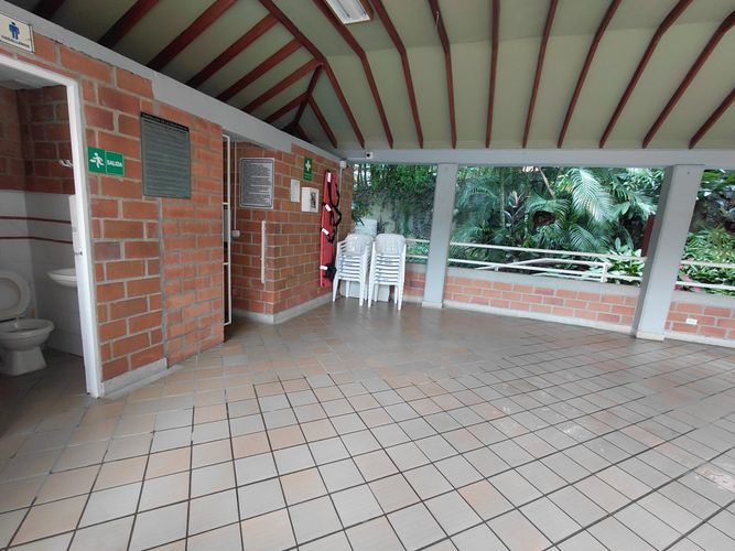 Apartamento de 3 alcobas en arriendo en El Diamante No. 2, Medellín, 83 m² · foto 23 de 24