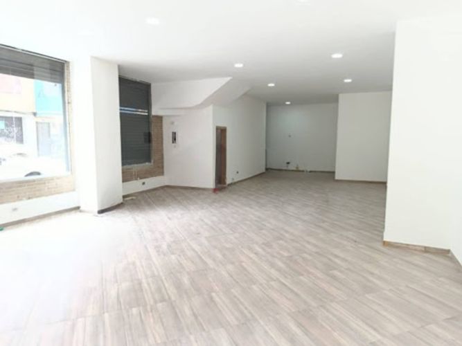 Local en arriendo en Mesa, Envigado, 128 m² · foto 2 de 9