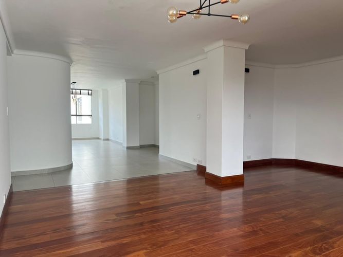 Apartamento de 3 alcobas en arriendo en El Poblado, Medellín, 178 m² · foto 6 de 18