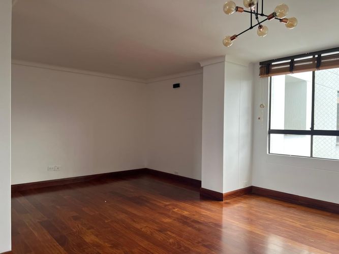 Apartamento de 3 alcobas en arriendo en El Poblado, Medellín, 178 m² · foto 10 de 18