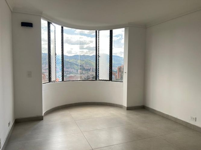 Apartamento de 3 alcobas en arriendo en El Poblado, Medellín, 178 m² · foto 13 de 18