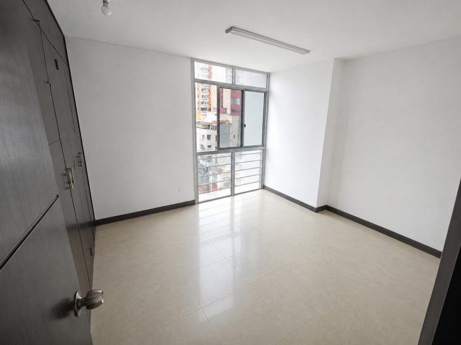 Apartamento de 2 alcobas en venta en Cabecera Del Llano, Bucaramanga, 79 m² · foto 4 de 8
