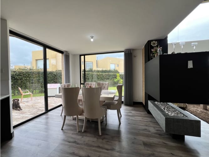Casa de 3 alcobas en arriendo en Los Zipas, Cota, 244 m² · foto 8 de 24