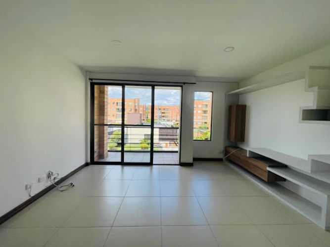 Apartamento de 2 alcobas en venta en La Ceja, 64 m² · foto 2 de 17