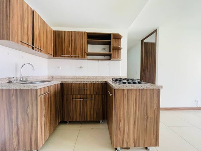 Apartamento de 2 alcobas en venta en La Ceja, 64 m² · foto 5 de 17
