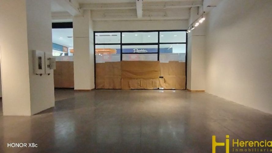 Local en arriendo en Progreso, Medellín, 120 m² · foto 2 de 9