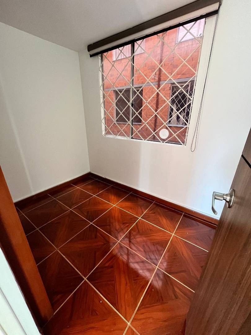 Apartamento en venta en San Cipriano, Bogotá · foto 12 de 18