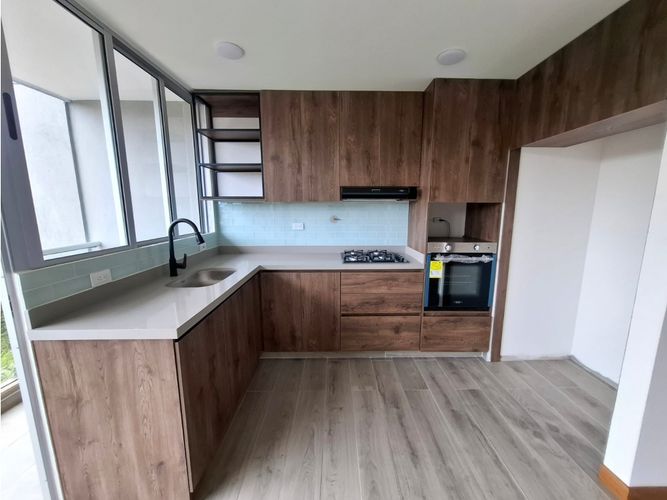 Apartamento de 3 alcobas en arriendo en San Nicolas, La Ceja, 68 m² · foto 5 de 24