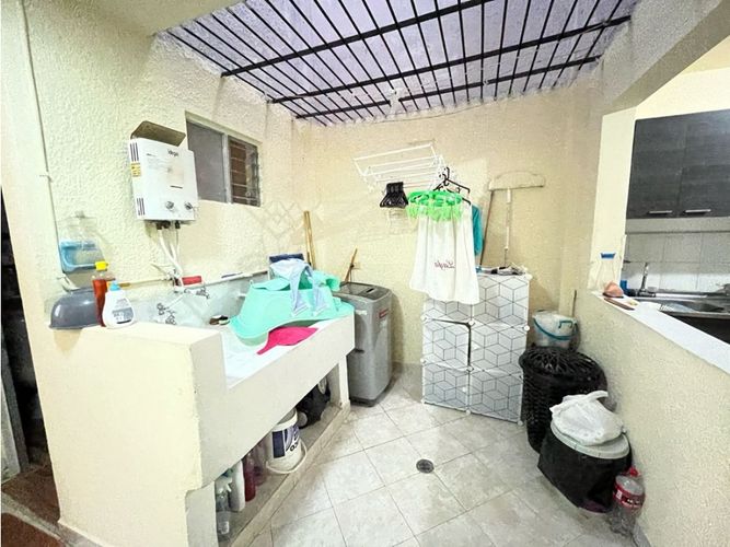 Apartamento de 3 alcobas en venta en Vereda Maria Auxiliadora, Sabaneta, 59 m² · foto 4 de 7