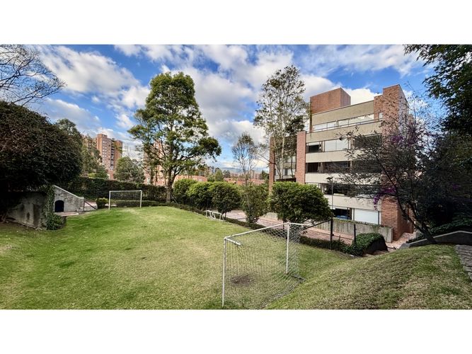 Apartamento en venta en Cerros De Suba, Bogotá · foto 23 de 24
