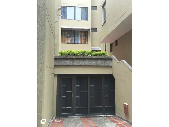 Apartamento de 3 alcobas en venta en Calasanz Parte Alta, Medellín, 97 m² · foto 7 de 20