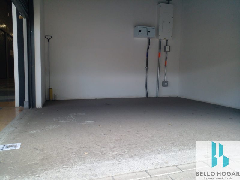 Retail space for rent in Niquia, Bello