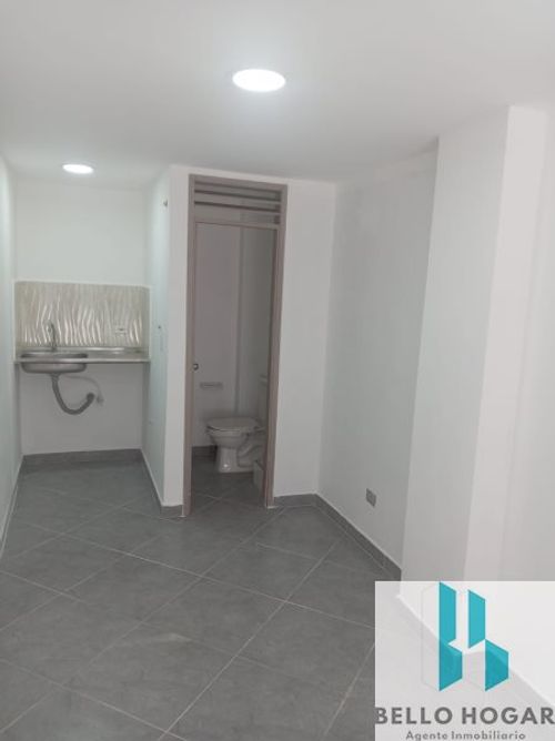 Local en arriendo en Centro, Bello, 16 m² · foto 3 de 4