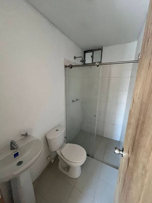 Apartamento de 2 alcobas en venta en Comuneros, Bucaramanga, 42 m² · foto 12 de 23