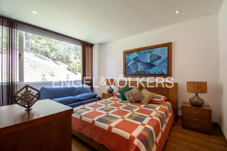 Casa de 3 alcobas en venta en Las Palmas, Envigado, 315 m² · foto 13 de 20