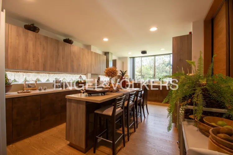 Casa de 3 alcobas en venta en Las Palmas, Envigado, 315 m² · foto 6 de 20