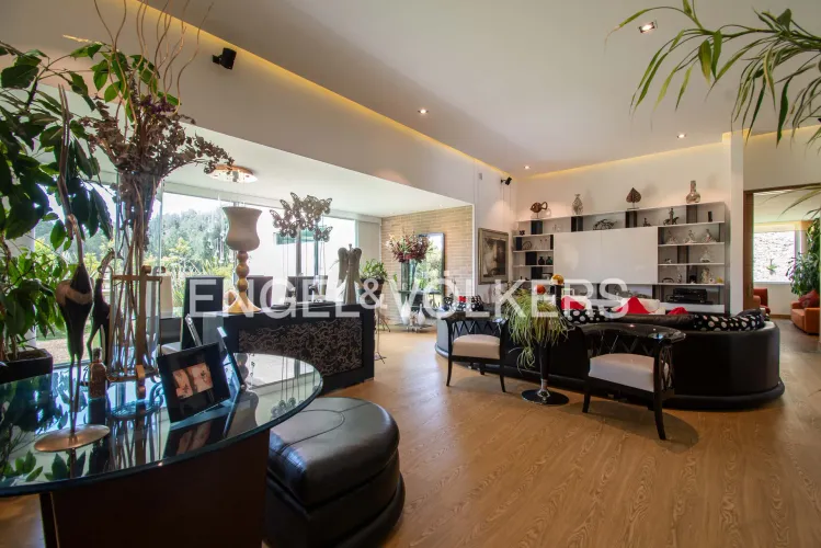 Casa de 3 alcobas en venta en Las Palmas, Envigado, 315 m² · foto 2 de 20