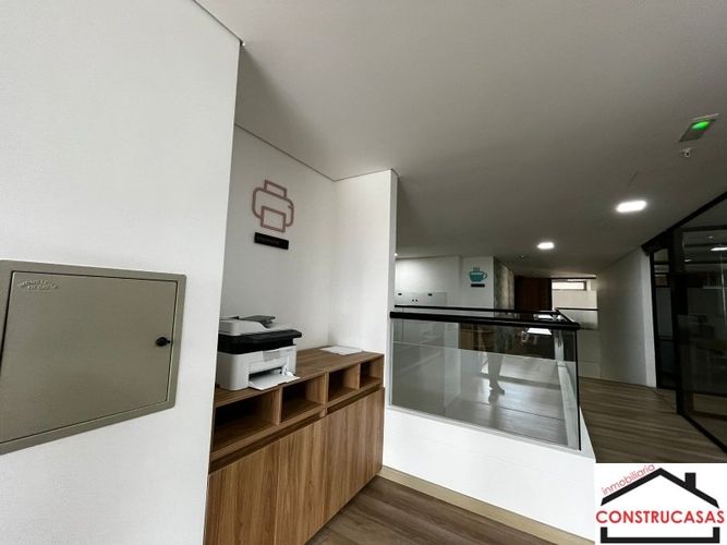 Oficina en arriendo en Los Colores, Medellín, 8 m² · foto 11 de 16