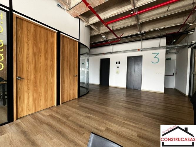 Oficina en arriendo en Los Colores, Medellín, 8 m² · foto 15 de 16