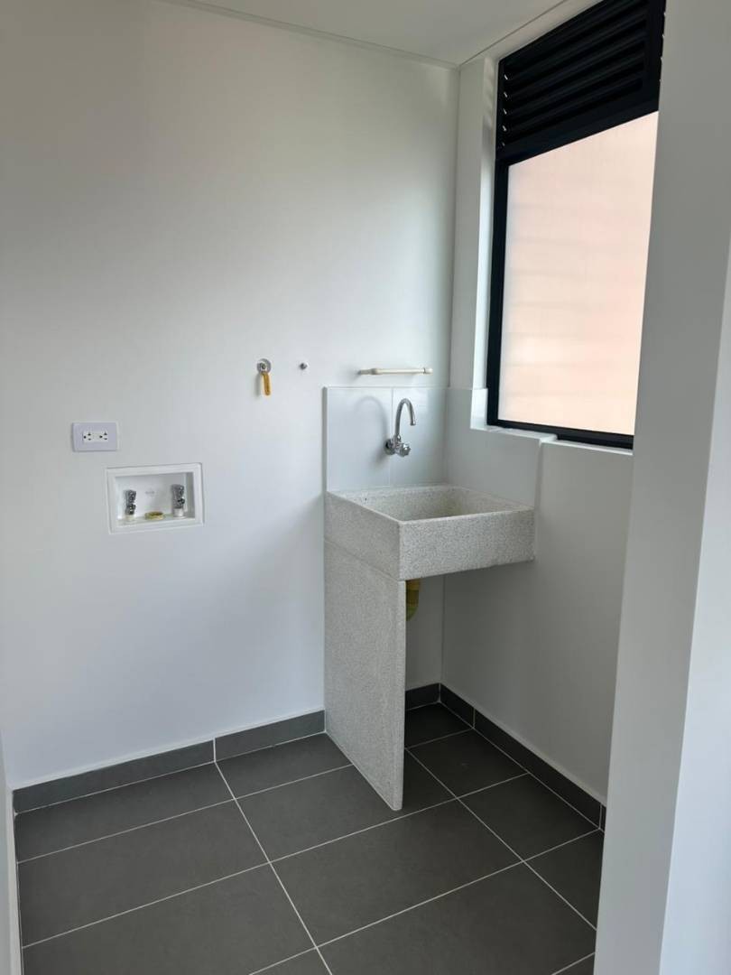 Apartamento en arriendo en Las Palmas, Medellín · foto 16 de 22