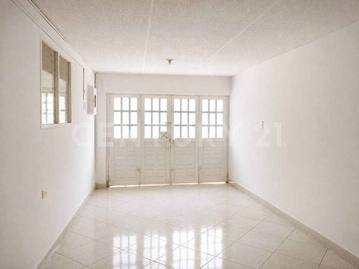 Casa en venta en Alamos, Bogotá · foto 3 de 22
