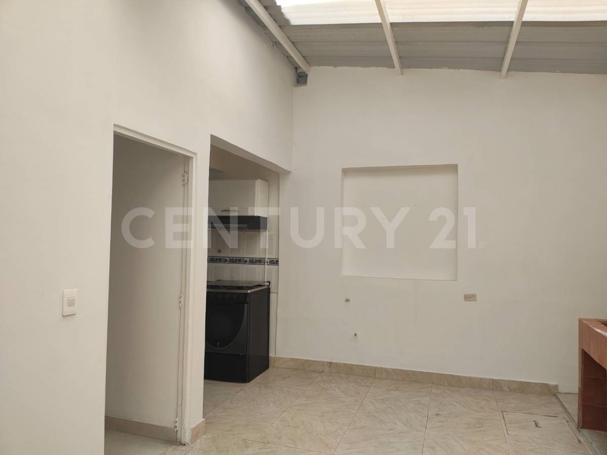 Casa en venta en Alamos, Bogotá · foto 9 de 22