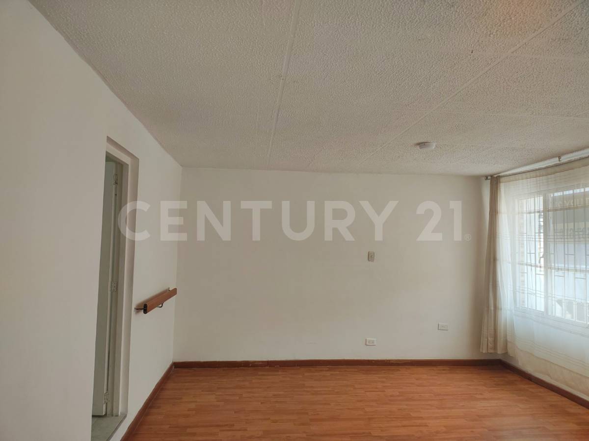 Casa en venta en Alamos, Bogotá · foto 12 de 22