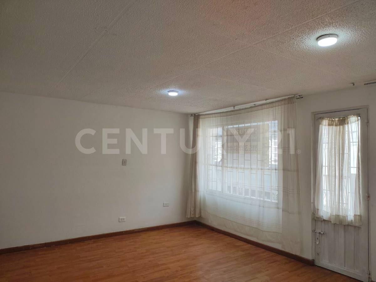 Casa en venta en Alamos, Bogotá · foto 16 de 22