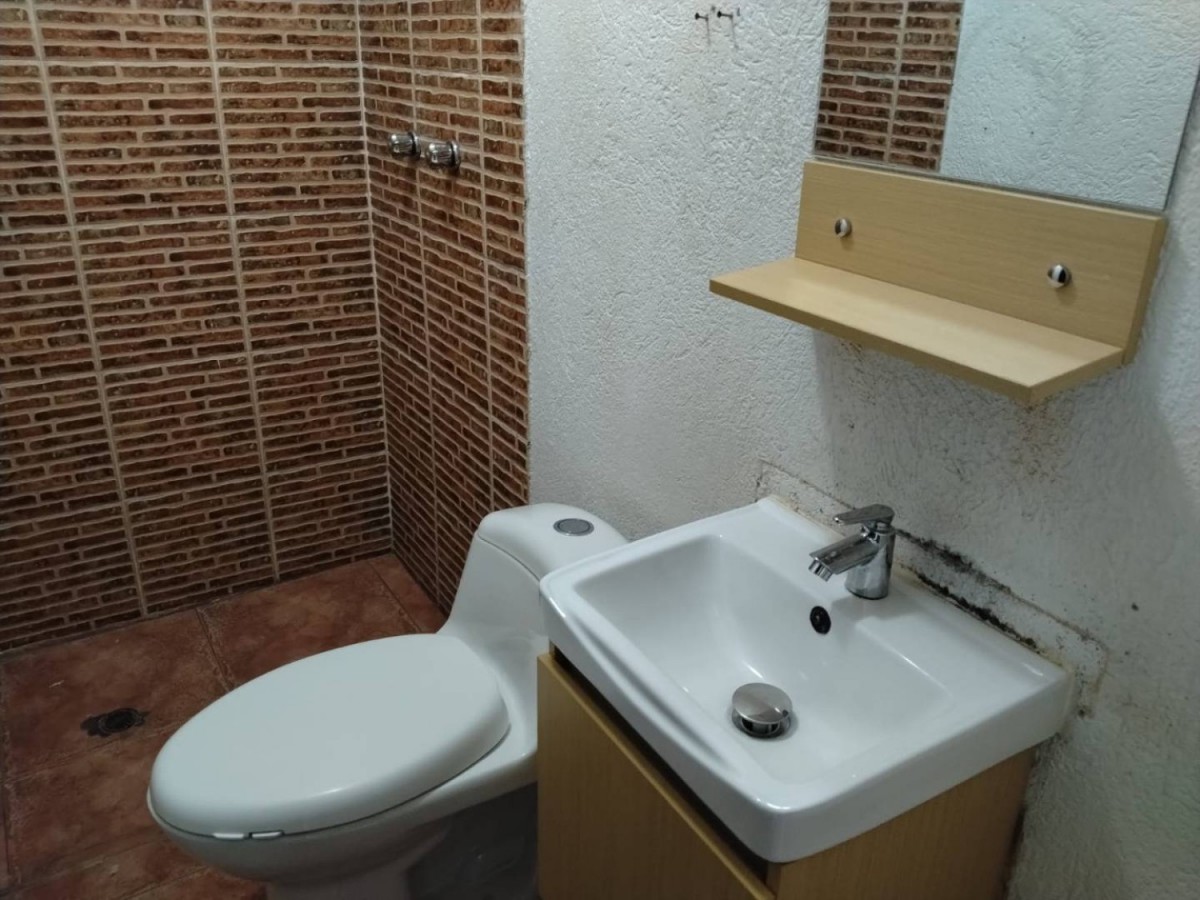 Casa en arriendo en El Poblado, Medellín · foto 15 de 23
