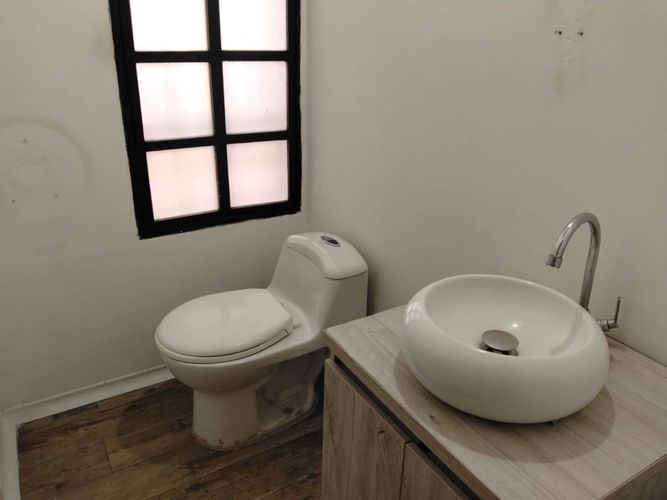 Casa de 10 alcobas en venta en Las Lomas, Medellín, 605 m² · foto 16 de 23