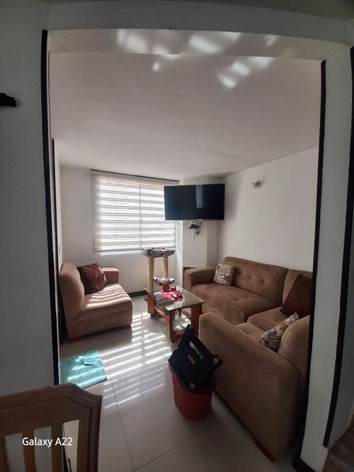 Casa de 3 alcobas en venta en El Hato, Funza, 80 m² · foto 2 de 23