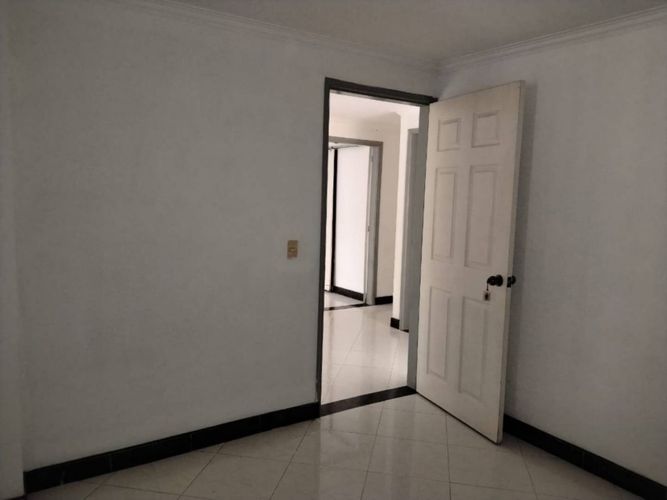 Apartamento de 3 alcobas en venta en El Poblado, Medellín, 380 m² · foto 7 de 14