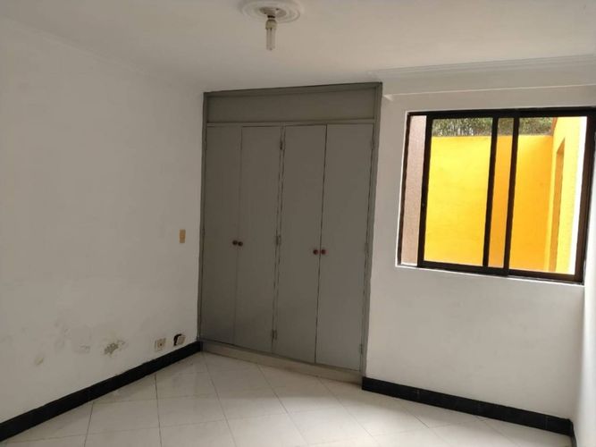 Apartamento de 3 alcobas en venta en El Poblado, Medellín, 380 m² · foto 8 de 14