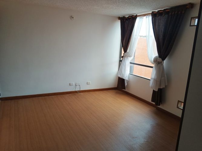 Apartamento de 3 alcobas en venta en Prado De Las Vegas Et. Ii, Soacha · foto 6 de 7