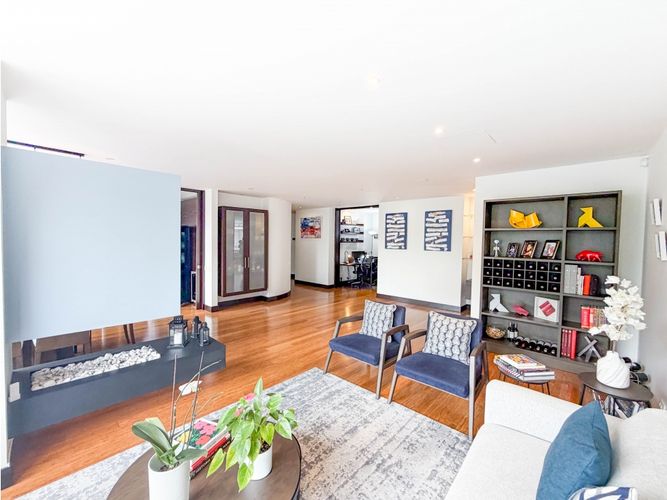 Apartamento de 2 alcobas en venta en Santa Paula, Bogotá, 193 m² · foto 3 de 20