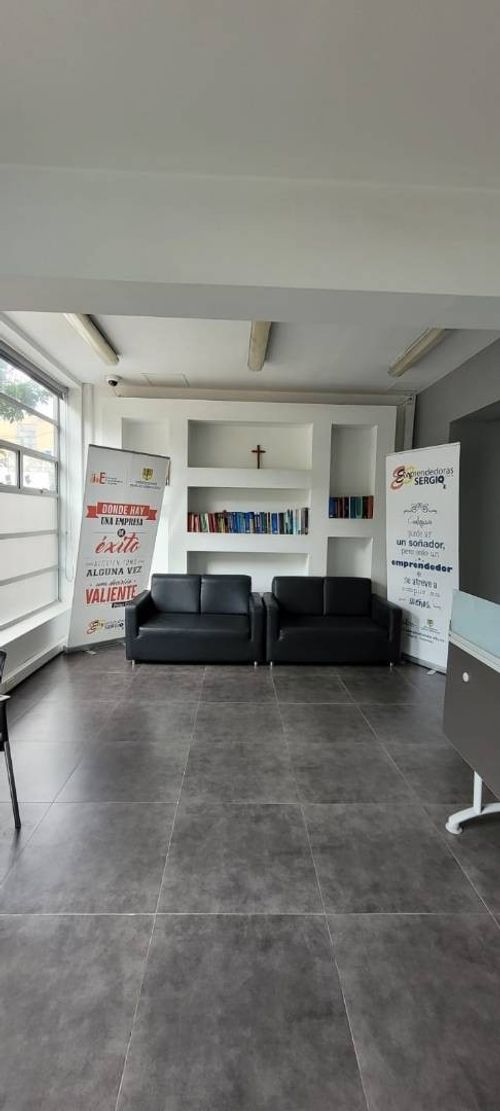 Casa de 5 alcobas en arriendo en La Porciuncula, Bogotá, 515 m² · foto 12 de 20