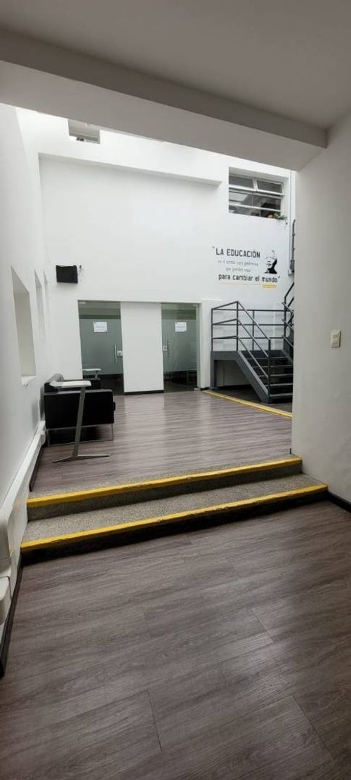 Casa de 5 alcobas en arriendo en La Porciuncula, Bogotá, 515 m² · foto 15 de 20