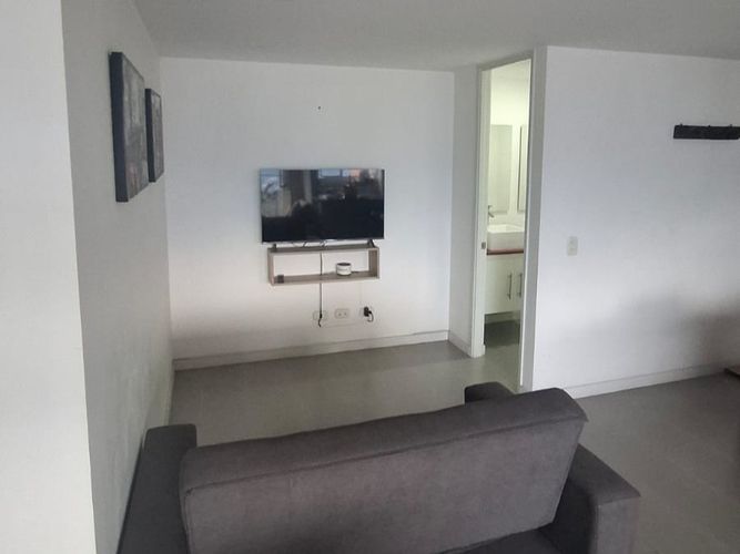 Apartamento de 3 alcobas en arriendo en El Poblado, Medellín, 102 m² · foto 7 de 15