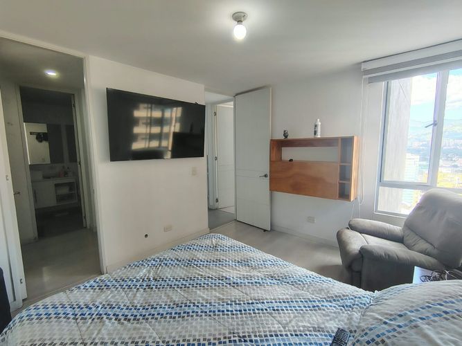 Apartamento de 3 alcobas en arriendo en El Poblado, Medellín, 102 m² · foto 13 de 15