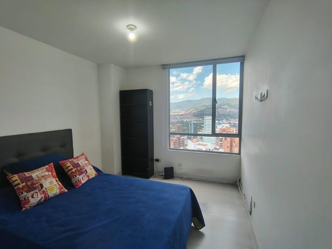 Apartamento de 3 alcobas en arriendo en El Poblado, Medellín, 102 m² · foto 12 de 15