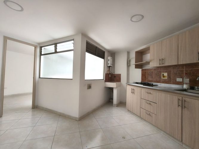 Apartamento de 3 alcobas en venta en Mayorca, Sabaneta, 84 m² · foto 2 de 24