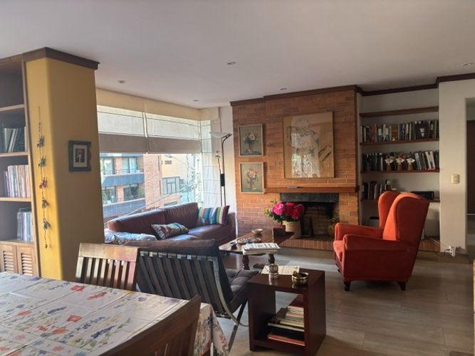 Apartamento de 3 alcobas en venta en Chico Norte, Bogotá, 114 m² · foto 2 de 24