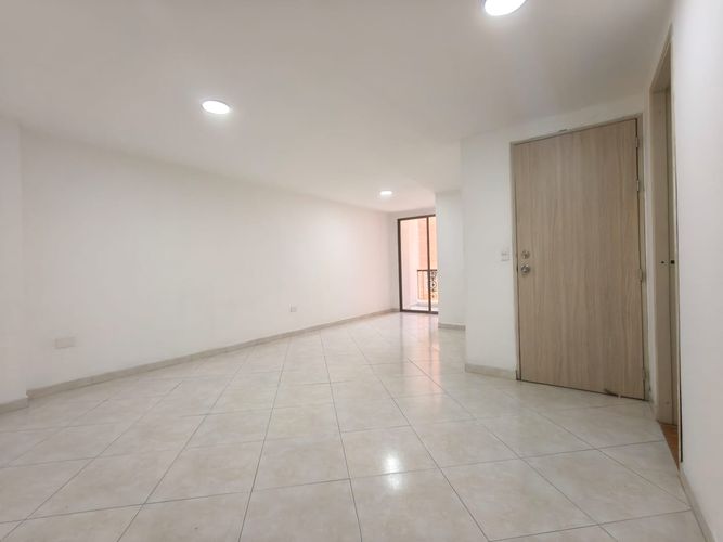 Apartamento de 3 alcobas en venta en Mayorca, Sabaneta, 84 m² · foto 11 de 24