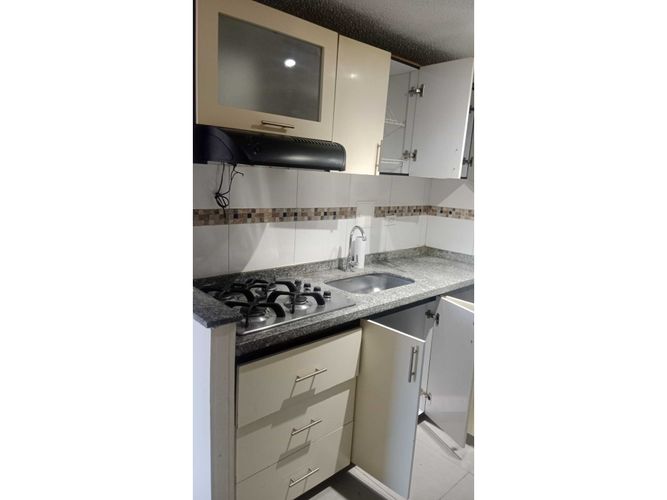 Apartamento de 3 alcobas en venta en Ub Villa Mercela, Mosquera, 57 m² · foto 2 de 24