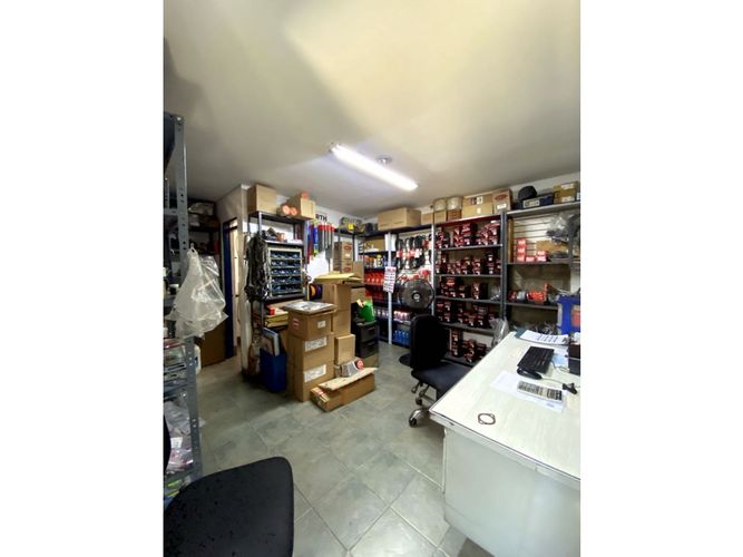 Bodega en venta en Popular, Cali, 530 m² · foto 9 de 10