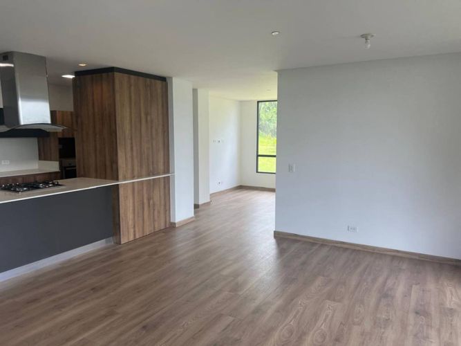 Apartamento de 3 alcobas en venta en San Lucas, Medellín, 147 m² · foto 4 de 24