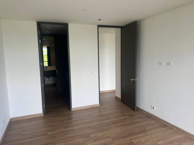 Apartamento de 3 alcobas en venta en San Lucas, Medellín, 147 m² · foto 18 de 24